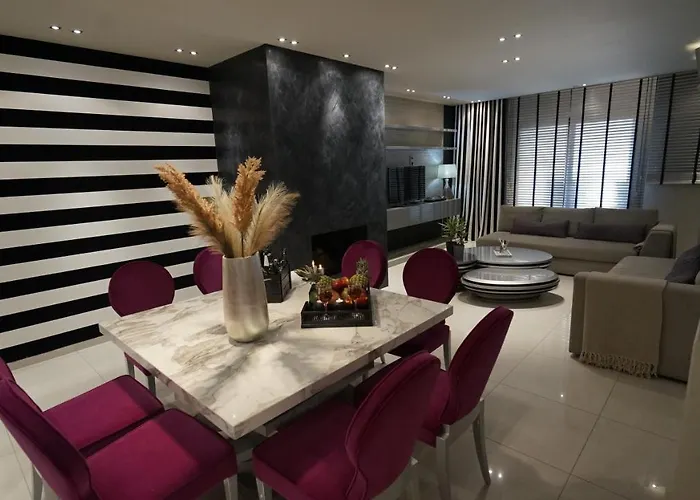 Mary's Luxury * Agria