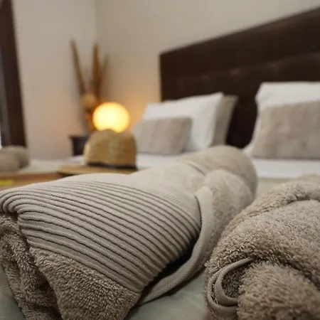 Mary's Luxury アグリア